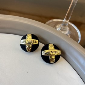 1880  Официальный сайт Chanel предлагает популярные модели. Нова
