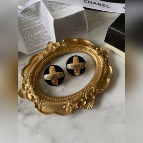 1880  Официальный сайт Chanel предлагает популярные модели. Нова