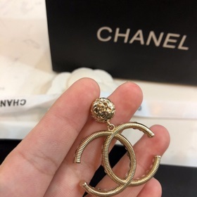 Уровень покупки： Новая модель поступила в продажу. Chanel, малень