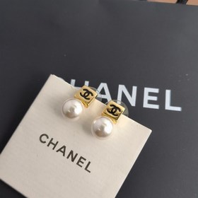1880130 Продажа популярных товаров на официальном сайте Chanel. Н