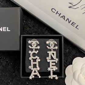 Код E2023 0267825 Популярные серьги Chanel. Новинка. Подлинный то