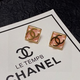 Новые серьги Chanel, популярная модель, изготовлены с высокой точ