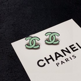 Chanel Буквы Chanel «двойное C» зеленого и белого цветов. Новые ц