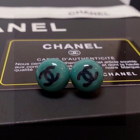 Chanel, популярный среди интернет-блогеров, поддельный, высочайше