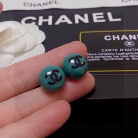 Chanel, популярный среди интернет-блогеров, поддельный, высочайше