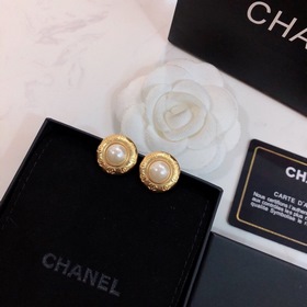 Chanel маленькие серьги-гвоздики, популярная модель, лучшая верси