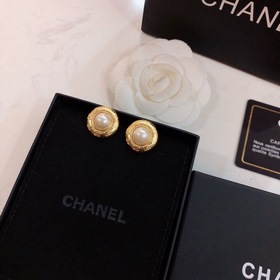 Chanel маленькие серьги-гвоздики, популярная модель, лучшая верси