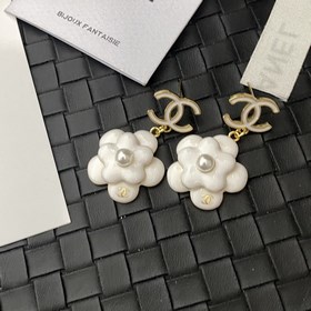 1880  Chanel, этот дизайн очень нравится. Серьги-гвоздики Chanel