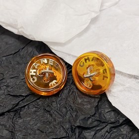 Chanel маленькие серьги с пуговицами в форме буквы C оранжевого ц