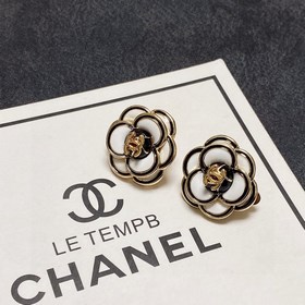 Серьги-клипсы CHANEl в стиле «маленький аромат» не требуют прокол