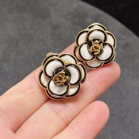Серьги-клипсы CHANEl в стиле «маленький аромат» не требуют прокол
