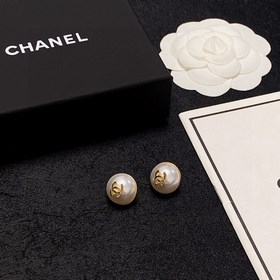 Серьги-клипсы CHANEl в стиле «маленький аромат» не требуют прокол
