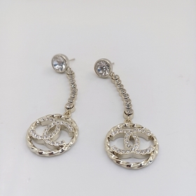 【Новейшие серьги Chanel с ажурными круглыми цепочками】Изготовлены