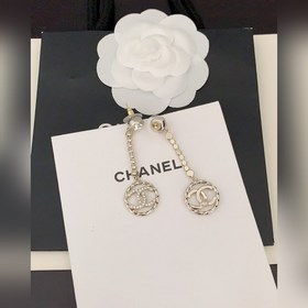 Новейшие серьги Chanel с ажурными круглыми цепочками. Изготовлены