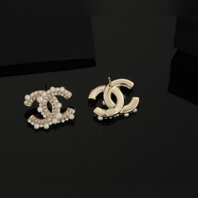 Новая модель сережек Chanel от Xiao Xiang. Оригинальный товар, ид