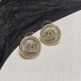 chaneleh_2309281348 Официальный сайт Новые стили этого года.