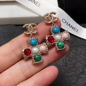 Chanel  Серьги Chanel с двойной буквой C. Эти серьги можно носит