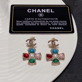 Chanel  Серьги Chanel с двойной буквой C. Эти серьги можно носит
