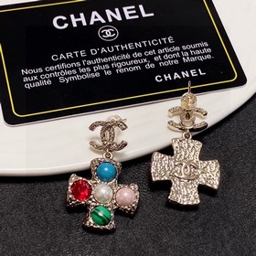 Chanel  Серьги Chanel с двойной буквой C. Эти серьги можно носит