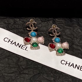 Chanel  Серьги Chanel с двойной буквой C. Эти серьги можно носит