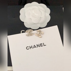 Новейшие мини-серьги Chanel cc】Изготовлены из латуни 0140 0160