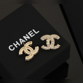 Уровень покупки： Chanel, новая модель, серьги с двойным C, класси