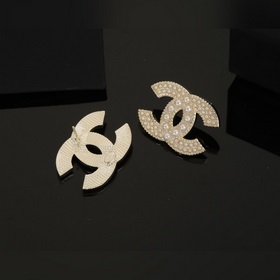 Новая модель сережек Chanel от Xiao Xiang. Оригинальный товар, ид