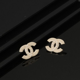 Новая модель сережек Chanel от Xiao Xiang. Оригинальный товар, ид