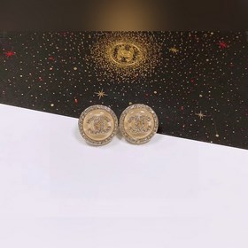 Chanel Б/у Серьги. Модели Chanel не нуждаются в представлении. Ка
