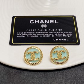 Chanel, подержанная модель, серьги-гвоздики с буквами «CC» и золо
