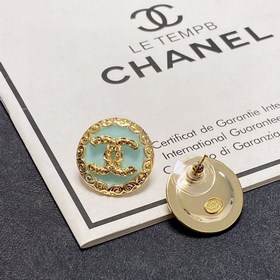 Chanel, подержанная модель, серьги-гвоздики с буквами «CC» и золо