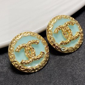 Chanel, подержанная модель, серьги-гвоздики с буквами «CC» и золо