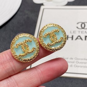 Chanel, подержанная модель, серьги-гвоздики с буквами «CC» и золо