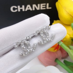 Номер XED0028 Серьги Chanel. Поступила большая партия новых сереж