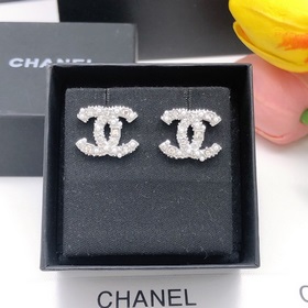 Номер XED0028 Серьги Chanel. Поступила большая партия новых сереж