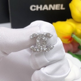 Номер XED0028 Серьги Chanel. Поступила большая партия новых сереж