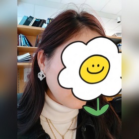 Квадратные серьги Chanel с двойным C. Модель с двойным C, которая