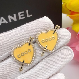 Номер XED0150 9 Серьги Chanel COCO в форме сердечек. Серьги с пот