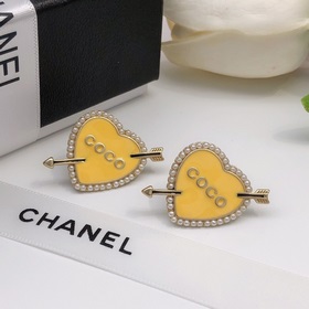 Номер XED0150 9 Серьги Chanel COCO в форме сердечек. Серьги с пот