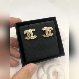 Номер XED0059 Новейшая модель Chanel с двойной буквой C, кристалл