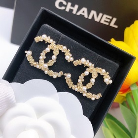 Номер XED0064 CHANEL маленькие серьги-пуговицы с жемчужиной и дво