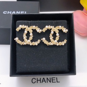 Номер XED0064 CHANEL маленькие серьги-пуговицы с жемчужиной и дво