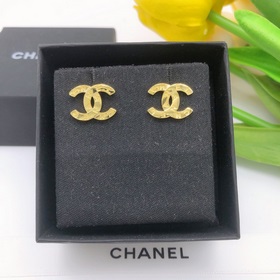 Номер XED0129 CHANEL маленькие серьги с застежкой-пуговицей и дво