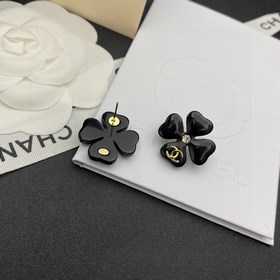 Серьги Chanel, черные (материал импортирован из Италии), изготовл