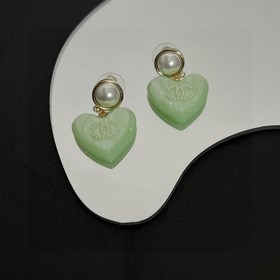 Chanel подержанные серьги. Модели Chanel не нуждаются в представл