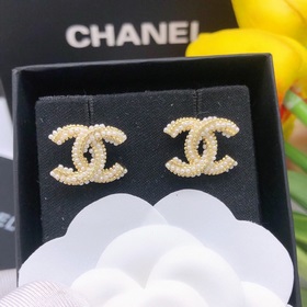 Номер XED0895 Chanel двойные серьги-гвоздики с жемчужинами