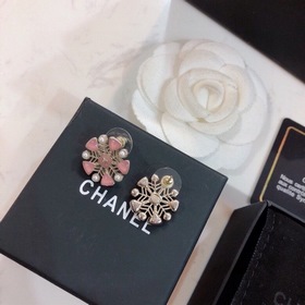 Chanel маленькие серьги-гвоздики, популярная модель, лучшая верси