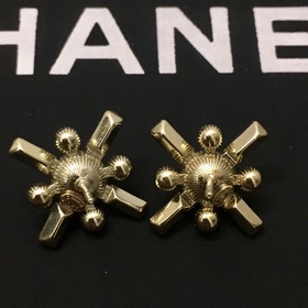 【CHANEL】 Новые модели, представленные в магазинах. Популярные се