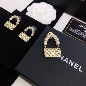 Новая коллекция Chanel, оригинальные изделия из латуни, доступны