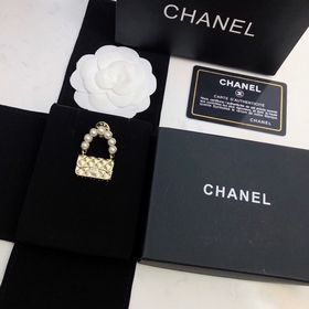 Новая коллекция Chanel, оригинальные изделия из латуни, доступны 